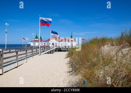 Nice, France - 3 août 2019 : jetée d'Ahlbeck est situé dans la région de Ahlbeck, sur l'île d'Usedom. C'est le plus ancien pier en Allemagne.La jetée s'étend fr Banque D'Images