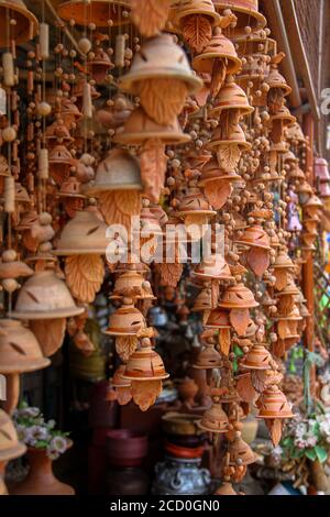 Reine de la mer d'Arabie, Synagogue Paradesi, filets de pêche chinois, Port de cochin, boutiques d'artisanat indien antique à Mattancherry à Kochi, Inde. Banque D'Images