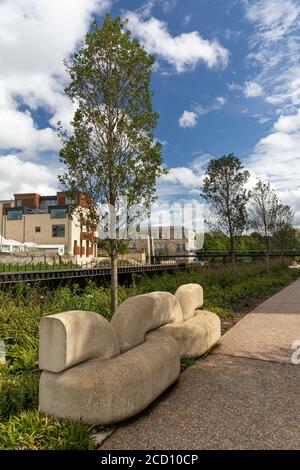 Un des nombreux objets d'art d'artistes locaux qui font partie de la stratégie artistique de Bath Riverside Development, Bath, Somerset, Angleterre, Royaume-Uni Banque D'Images