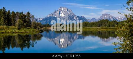 Oxbow Bend surplombant le mont Moran avec une belle réflexion dans la rivière Snake dans le parc national de Grand Teton dans le Wyoming Banque D'Images