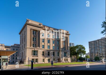 Édifices gouvernementaux situés sur le terrain de l'Assemblée législative de l'Alberta. Banque D'Images