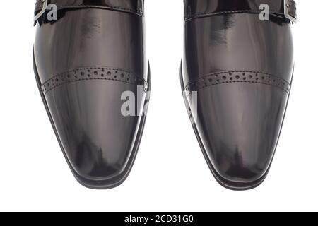 Noir chaussures cuir hommes chaussures sur fond blanc. Banque D'Images