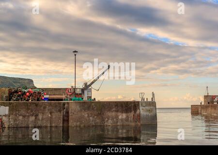 GARDENSTOWN, ÉCOSSE - 2016 OCTOBRE 22. Entrée au port de Gardenstown. Banque D'Images