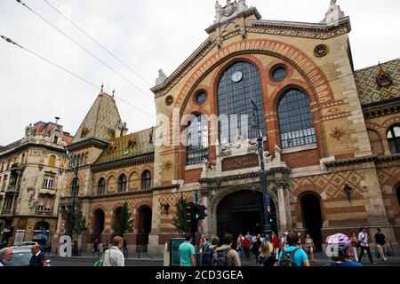 Extérieur de Nagycsarnok le grand marché central de Budapest, Hongrie Banque D'Images