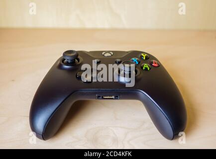 Manette sans fil Xbox noire Banque D'Images