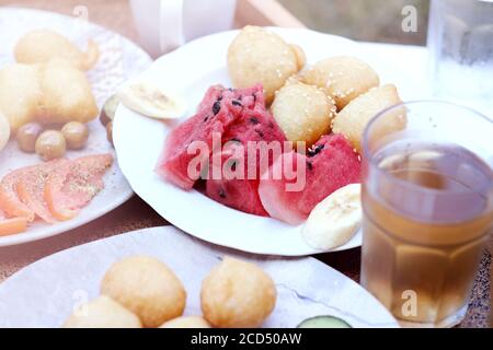 Plat traditionnel albanais dessert pétulla Banque D'Images