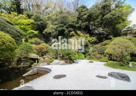 Kamakura, Japon - 2019-04-07 jardin décoratif dans le temple zen de Hokokuji, à Kamakura, Japon Banque D'Images