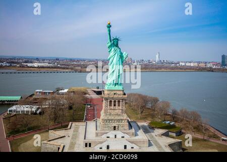 Vue aérienne de la Statue de la liberté, Liberty Island, New York City, New York State, USA Banque D'Images