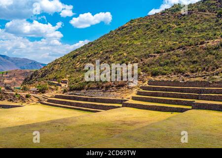 Terrasses agricoles Inca à Tipo, Vallée Sacrée, province de Cusco, Pérou. Banque D'Images