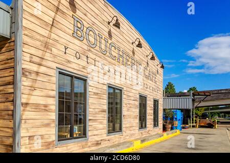 Le café Boucherie, un restaurant rattaché au marché de Cannata, est photographié, le 25 août 2020, à Morgan City, en Louisiane. Banque D'Images