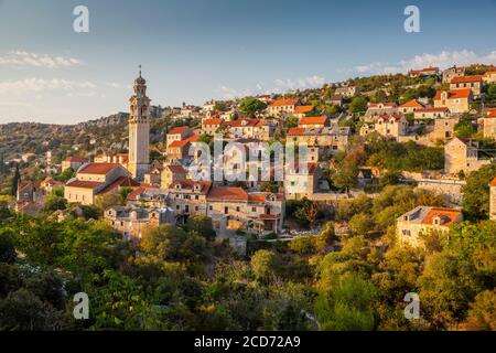 Vieux village de Lozisca dans l'île de Brac Banque D'Images