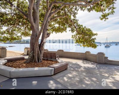 Plage de Balmoral dans un après-midi d'été nuageux Banque D'Images