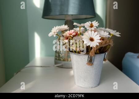 Ton doux belle fleur dans le pot sélectionner focus profondeur de champ Banque D'Images