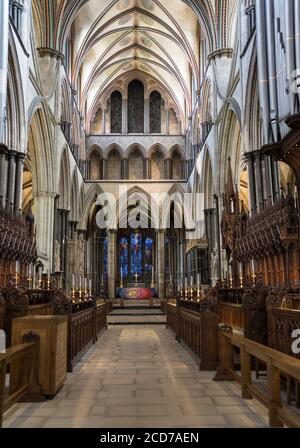 La cathédrale de Salisbury quire est officiellement connue sous le nom de cathédrale de la Sainte Vierge Marie, une cathédrale anglicane de Salisbury, en Angleterre Banque D'Images