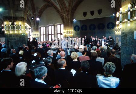 Feierstunde im Rathaus anläßlich der Verleihung des Karlspreises der Stadt Aachen an Tony Blair am 13. Mai 1999. Banque D'Images