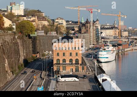 Vue panoramique aérienne de Stadsgarden, ancien quai dans le centre de Stockholm, Suède. Aujourd'hui, cette région abritait des terminaux de ferry de croisière Banque D'Images