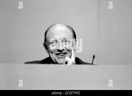 Neil Kinnock et Tom Sawyer à la Conférence des gouvernements locaux du travail de Southampton. 19 février 1989. Photo: Neil Turner Banque D'Images