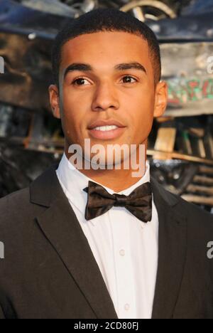 Lucien Laviscount. Première britannique de « Real Steel », Empire Leicester Square, Londres. ROYAUME-UNI Banque D'Images