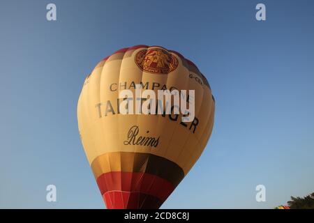 20e anniversaire de Strathaven Festival de ballon d'air chaud Taittinger Champagne ballon décollage de l'Écosse, 25 août 2019 crédit : Alister Firth Banque D'Images