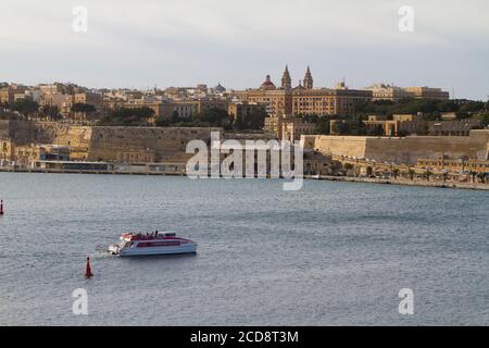 Panorama de la Valette vu de Grand Harbour, Malte Banque D'Images