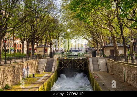 France, Paris, le Canal Saint Martin, le bidonville Banque D'Images