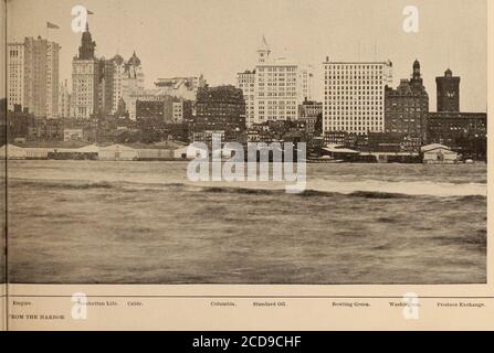 . Scènes de New York moderne. . Salut- liners. Remorqueurs, ferries, et les bateaux de canal passent continuellement. Les grands ferries de fret et de passagers de la route de chemin de fer de Pennsylvanie, qui a un terminal à Jersey City, sont une caractéristique notable de la vie quotidienne sur la rivière. STATION IMMIGRÉE. Ces beaux bâtiments en brique, pierre et terre cuite sont situés sur Ellis Island, une petite île entre la Statue de la liberté et le rivage de Commipaw. Ici, des milliers d'immigrants sont reçus quotidiennement et transmis aux États-Unis. Tous les passagers à vapeur sont transférés des bateaux à vapeur dans lesquels ils arrivent, et b Banque D'Images