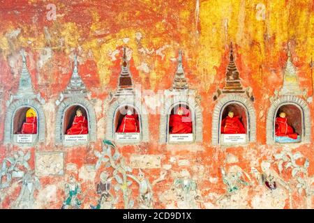 Myanmar (Birmanie), Etat Shan, Nyaung Shwe près du lac Inle, monastère Shwe Yan Pyay (ou Shwe Yam Pie) construit en teck Banque D'Images