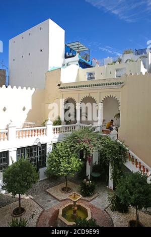 Maroc, région de Tanger Tétouan, Tanger, patio et fontaine de la Ligue américaine Banque D'Images