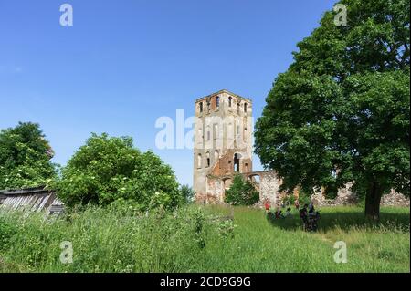 Eglise de pierre à Yoneykishken, ruines de l'Eglise prussienne, Russie, région de Kaliningrad, district de Slavsky, village de Timiryazevo, 12 juin 2020 Banque D'Images