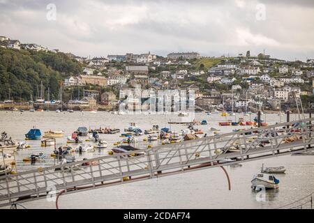 Village de Polruan à Cornwall, sur les rives de la rivière Fowey Banque D'Images