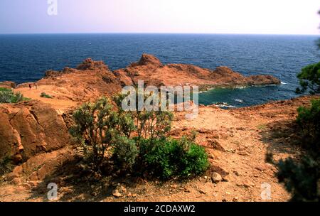 Côte de la Corniche d'or à Esterel Banque D'Images