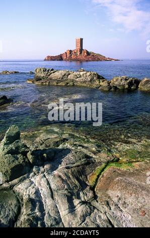 L'île dorée avec sa tour crénelée Banque D'Images