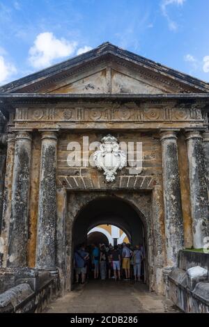 La façade de l'entrée du Castillo San Felipe del Morro wih la crête du roi d'Espagne. Vieux San Juan, Porto Rico. San Juan National HIS Banque D'Images