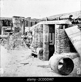 . Histoire de la première artillerie du Connecticut [ressource électronique] : et des trains de siège des armées opérant contre Richmond, 1862-1865 . Pont ponton. Un pont de bateaux. Une partie très utile, de l'équipement de l'armée HIE. Le pont s'est ouvert. Pour permettre à un bateau à vapeur de passer le long de la rivière. Banque D'Images