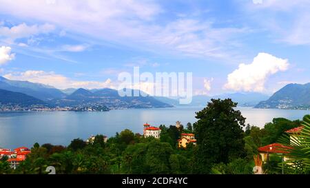 Stresa, Italie : vue depuis le dessus de la ville Banque D'Images