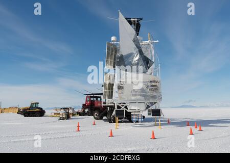 AUCUN, ÉTATS-UNIS - 01 août 2019 : charge utile pour le lancement de ballons à la LDB sur le plateau de glace de l'île Ross près de la station McMurdo. Banque D'Images
