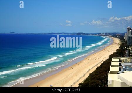 La plage de Surfers Paradise Banque D'Images