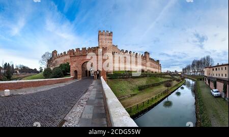 La porte Bassano est une entrée de la ville médiévale de Cittadella. Province de Padoue, Vénétie, Italie, Europe. Banque D'Images