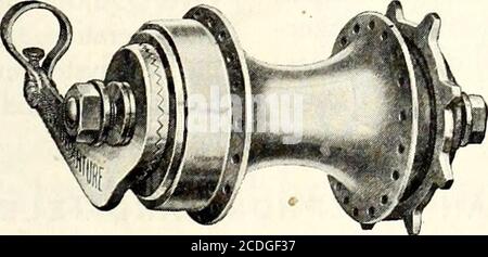 . Saint-Nicolas [série] . Dites : Boy ! Si vous voulez vraiment vous amuser, montez à vélo, un avec un nouveau DepartureCoaster Brake comme le mien. La conduite d'une roue vous permet de rester en forme -— adapté à tout. Andovous ne va pas trop, si vous avez un nouveau départ, pour cette diadeuse freketake le dur travail de vélo - vous donne le contrôle parfait de votre roue qui signifie la sécurité à tout moment. Rappelez-vous le nom — Nouveau frein de départ. Et soyez sureto envoyer pour votre copie de Billys Bicycle triomphes. Adresser votre lettre au Department B. New Departure Mfg Co., Bristol, Connecticut, U. S. A.. Le frein qui a ramené le vélo sur P Banque D'Images