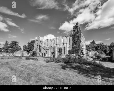 C'est les ruines du monastère cistercien du 11-12ème siècle De l'abbaye de Jervaulx dans les Dales du Yorkshire du Nord près de Village d'East Witton Banque D'Images