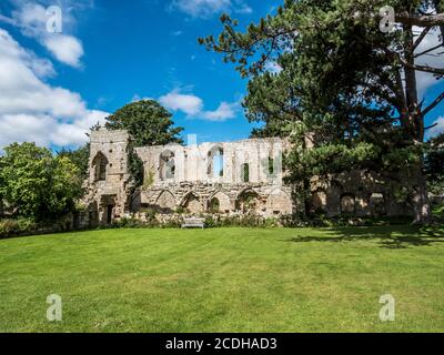 C'est les ruines du monastère cistercien du 11-12ème siècle De l'abbaye de Jervaulx dans les Dales du Yorkshire du Nord près de Village d'East Witton Banque D'Images