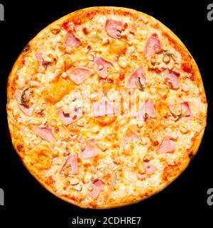 Pizza au jambon et champignons, isolé Banque D'Images