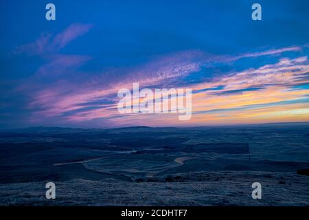 Washington State Palouse Fields en automne au coucher du soleil Banque D'Images