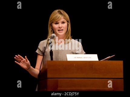 Austin, TX 3 novembre 2007: Jenna Bush discute de son nouveau livre, 'Ana's Story' au Texas Book Festival que sa mère a fondé il y a 12 ans. ©Bob Daemmrich/ Banque D'Images