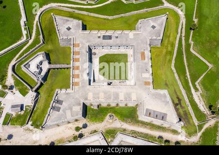 Vue aérienne du Castillo de San Marcos, le plus ancien fort de maçonnerie du continent des États-Unis à St. Augustine, Floride. Banque D'Images