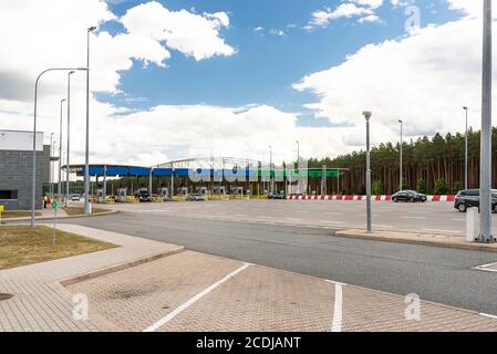 Tarnawa Rzepinska, Pologne 28 août 2020. Point de collecte de péage de Tarnawa, pour la conduite sur l'autoroute A2 en Pologne. Le dernier point avant l'est Banque D'Images