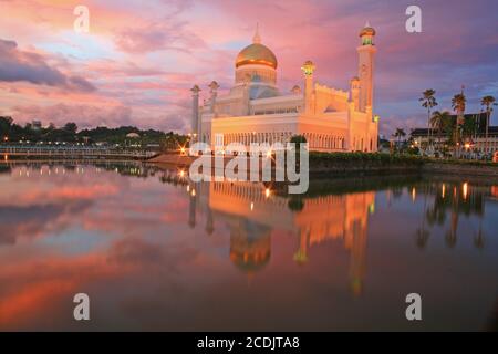 Mosquée Sultan Omar Ali Saifuddien, Brunei Banque D'Images