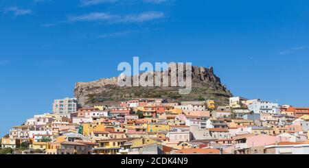 Italie, Sardaigne, province de Sassari, Castelsardo, Vieille ville et Château de la Doria Banque D'Images