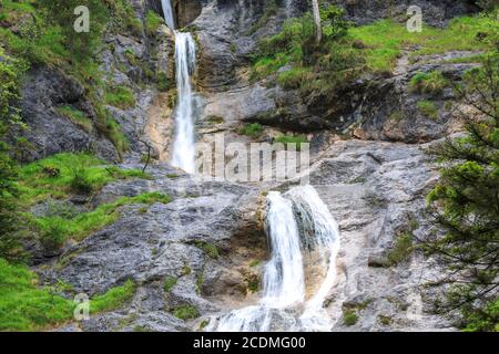 Cascade, Almbachklamm, Berchtesgadener Land, Bavière, Allemagne Banque D'Images