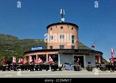 Hotel Restaurant Monte Leone, Sommet du Simplon Pass, village du Simplon, Canton Valais, Suisse Banque D'Images